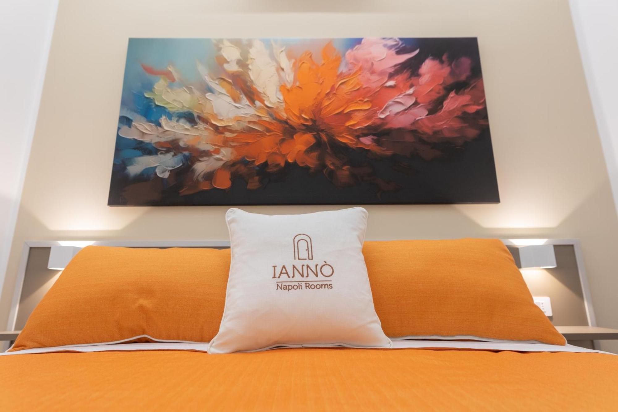 Ianno Napoli Rooms ภายนอก รูปภาพ
